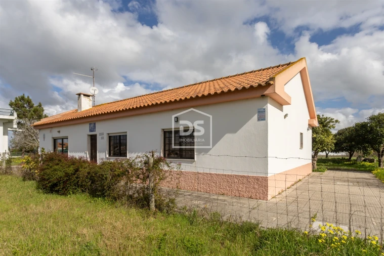 Quinta T4 para Venda em Alhos Vedros Foto 4