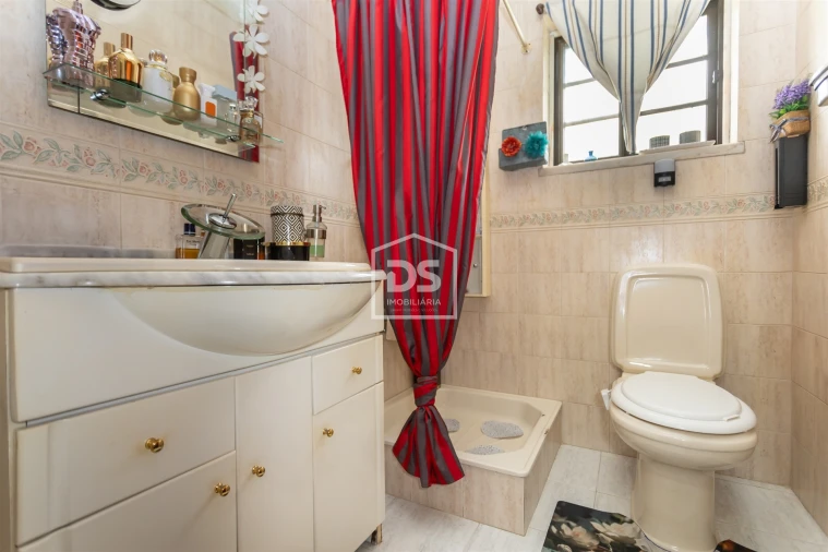 Quinta T4 para Venda em Alhos Vedros Foto 27