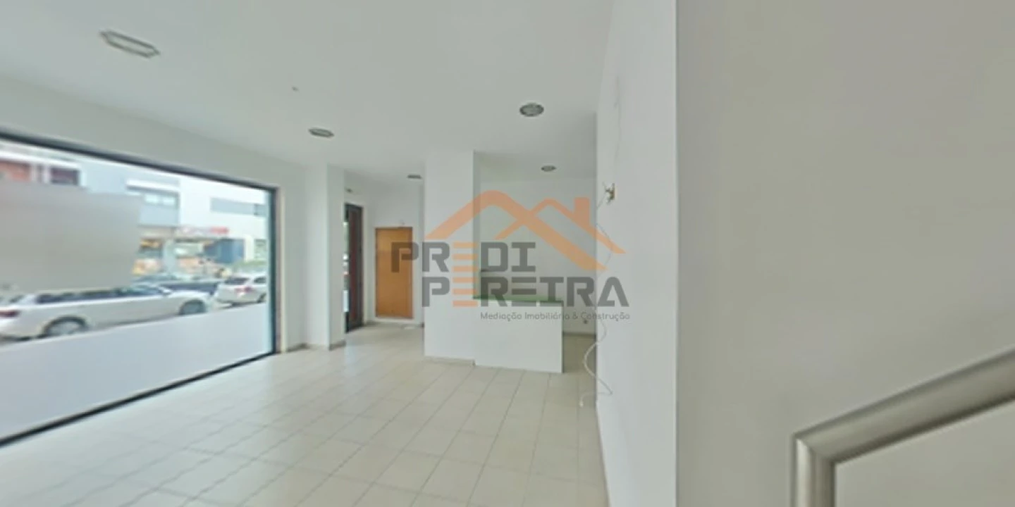 Loja para Venda em Odivelas Foto 3