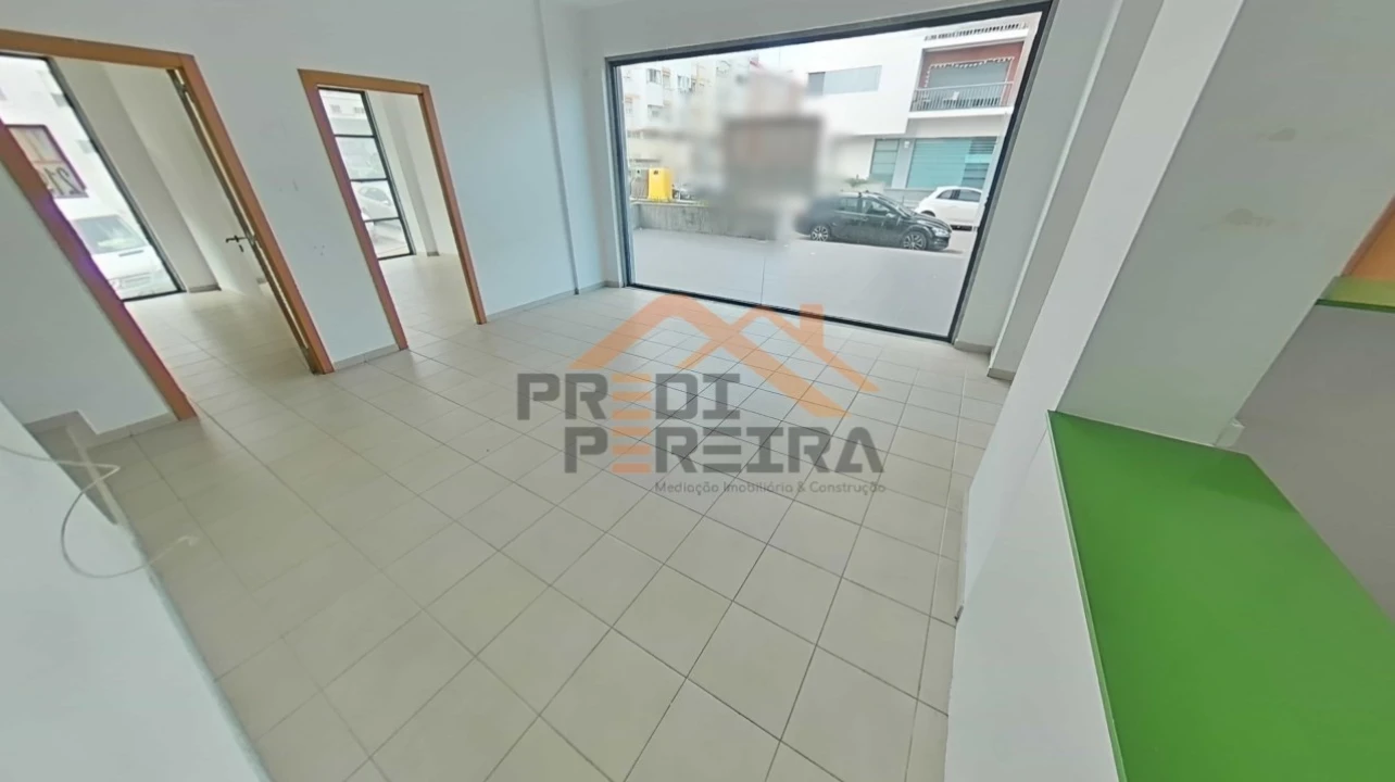 Loja para Venda em Odivelas Foto 1