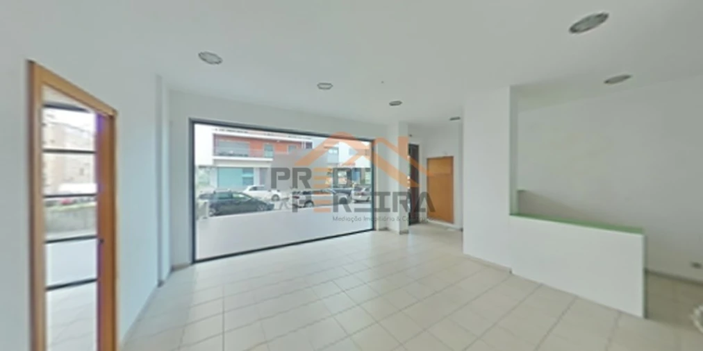 Loja para Venda em Odivelas Foto 2