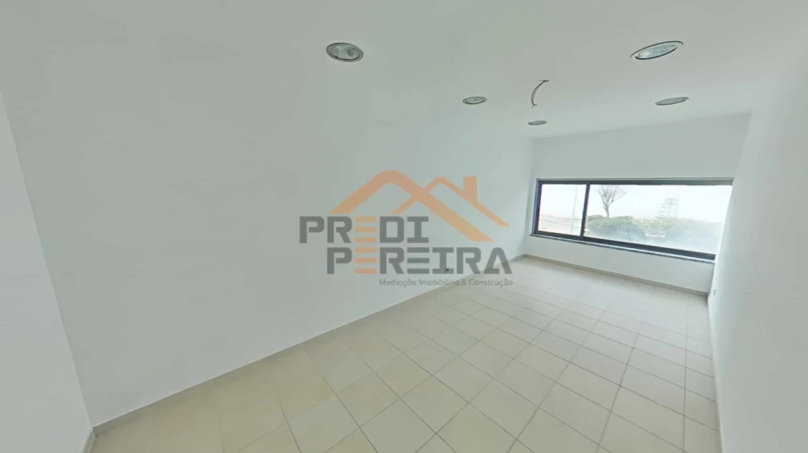 Loja para Venda em Odivelas Foto 21