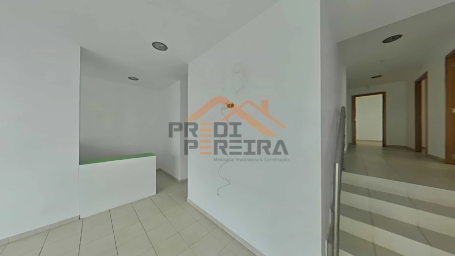 Loja para Venda em Odivelas Foto 11