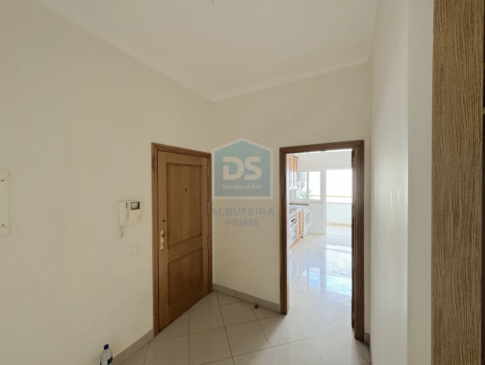 Apartamento T2 para Venda em Boliqueime Foto 6