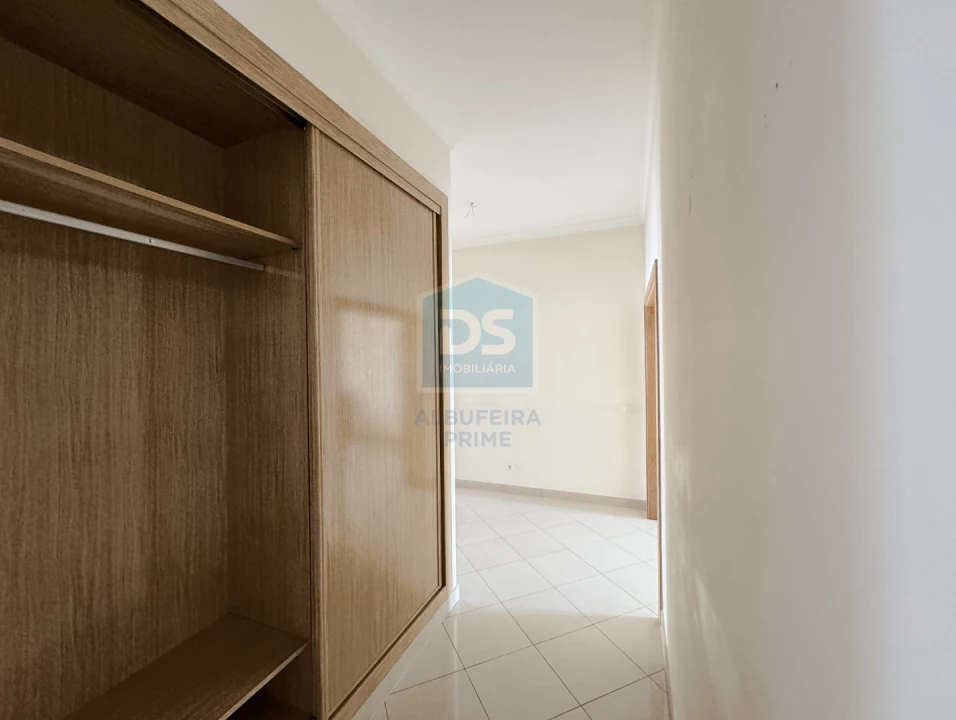 Apartamento T2 para Venda em Boliqueime Foto 5