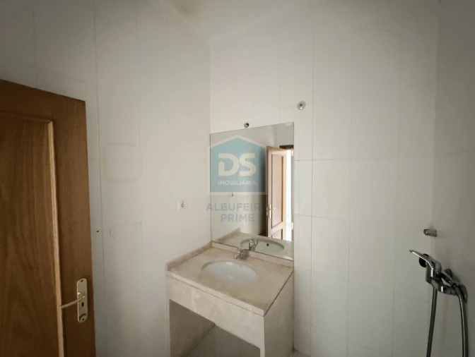 Apartamento T2 para Venda em Boliqueime Foto 20