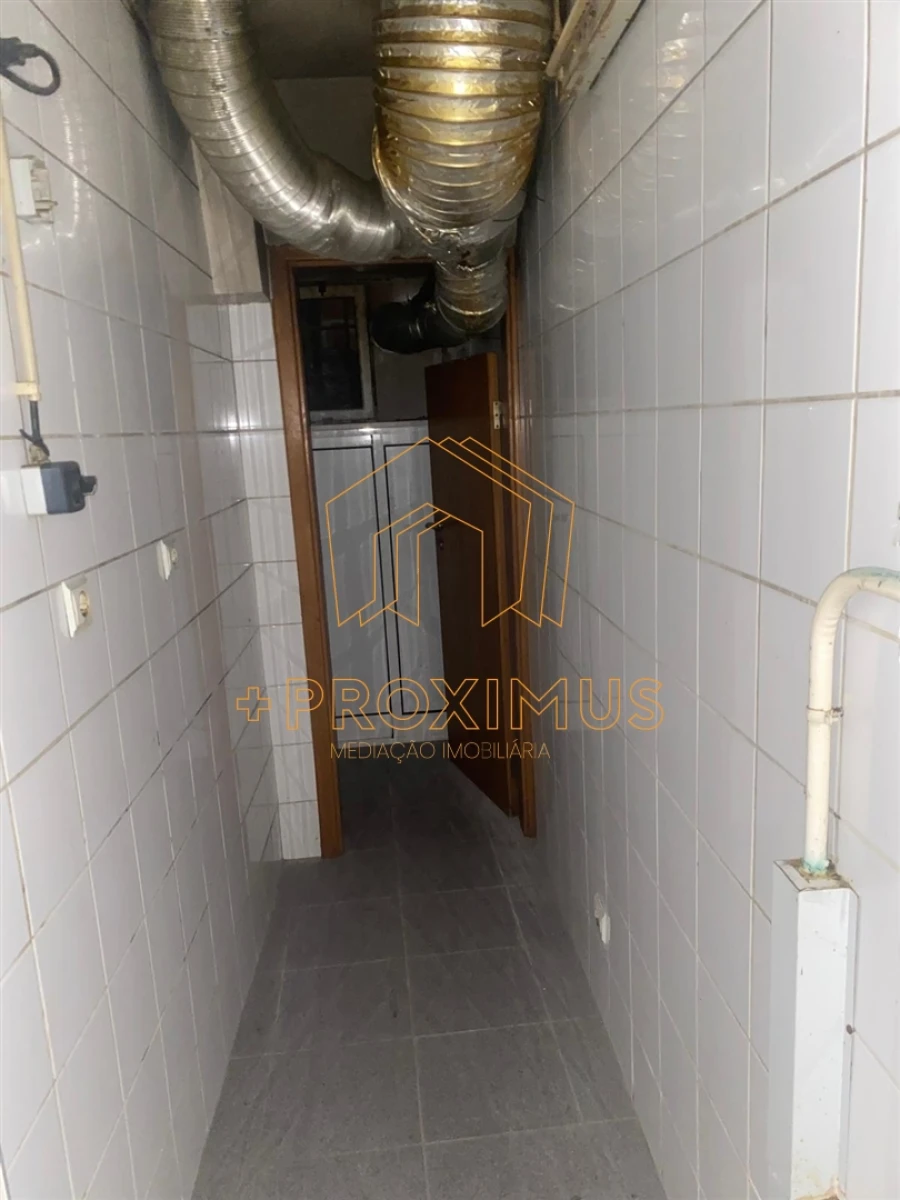 Loja para Venda em Buarcos Foto 9