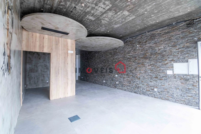 Loja para Arrendamento em Batalha Foto 6