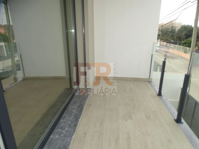 Moradia T3 para Venda em Fernao Ferro Foto 11