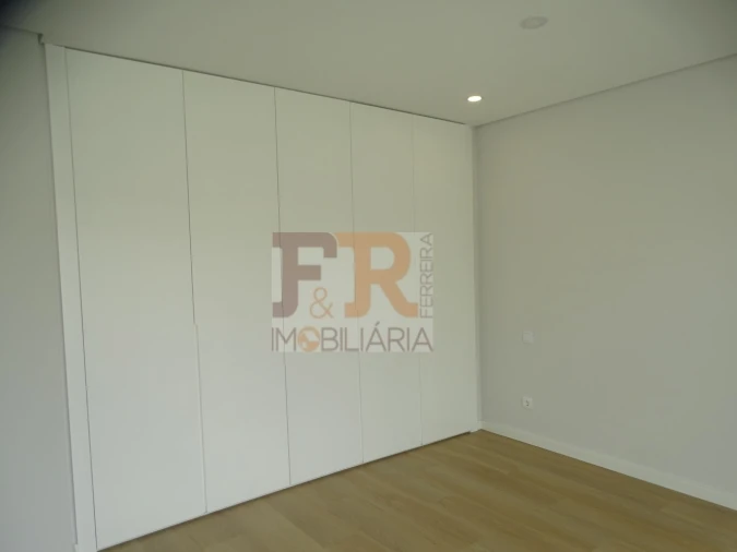 Moradia T3 para Venda em Fernao Ferro Foto 15