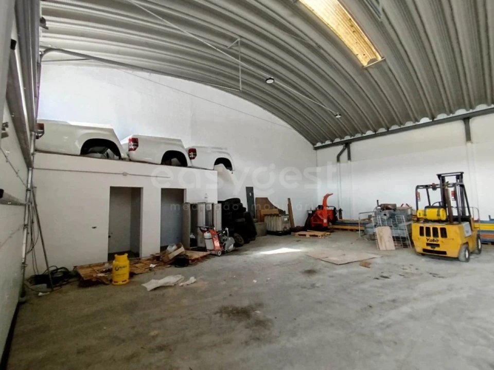 Armazém para Venda em Lousã e Vilarinho Foto 5