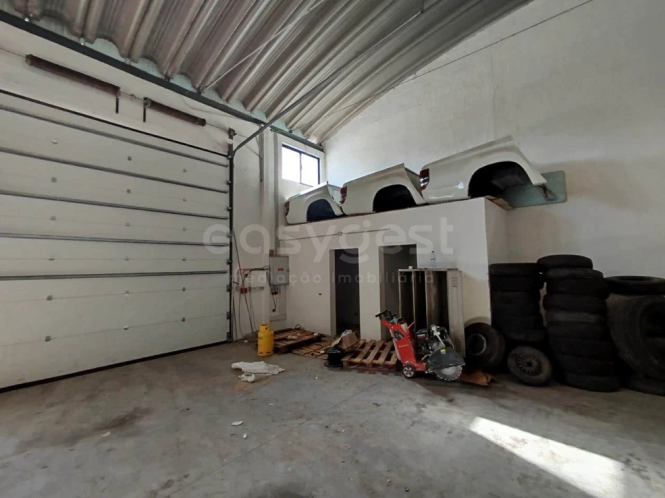 Armazém para Venda em Lousã e Vilarinho Foto 12