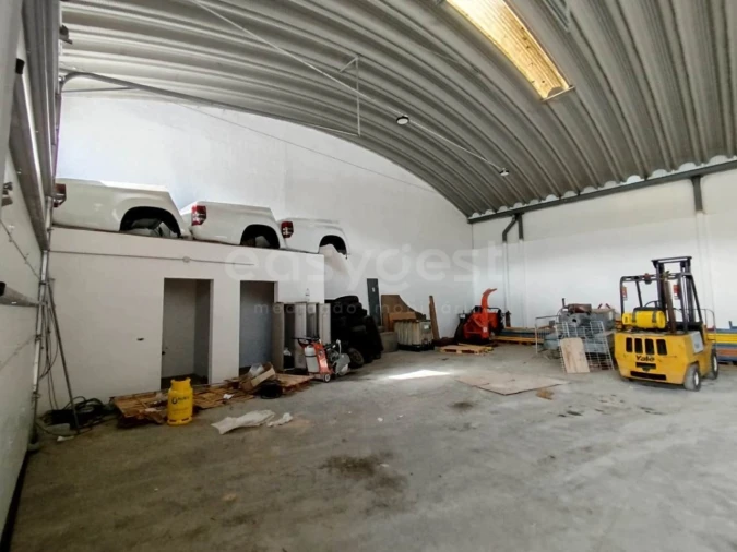 Armazém para Venda em Lousã e Vilarinho Foto 5