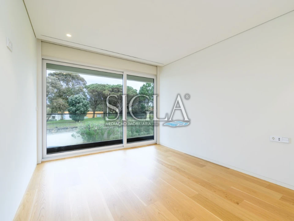 Moradia T3 para Arrendamento em Madalena Foto 25