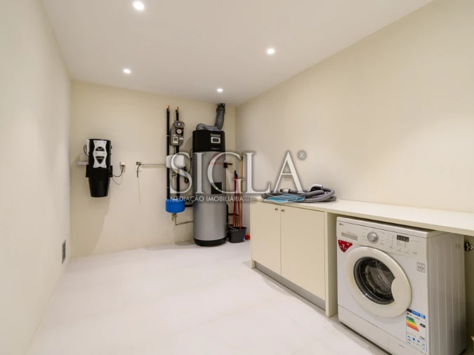 Moradia T3 para Arrendamento em Madalena Foto 38