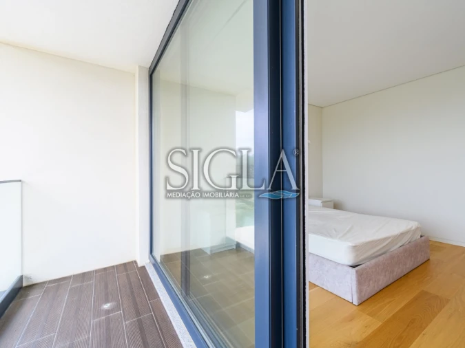 Moradia T3 para Arrendamento em Madalena Foto 19