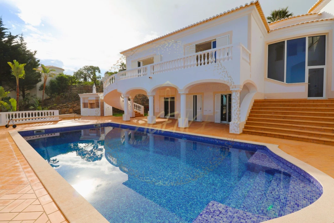 Moradia T4 para Venda em Budens Foto 1