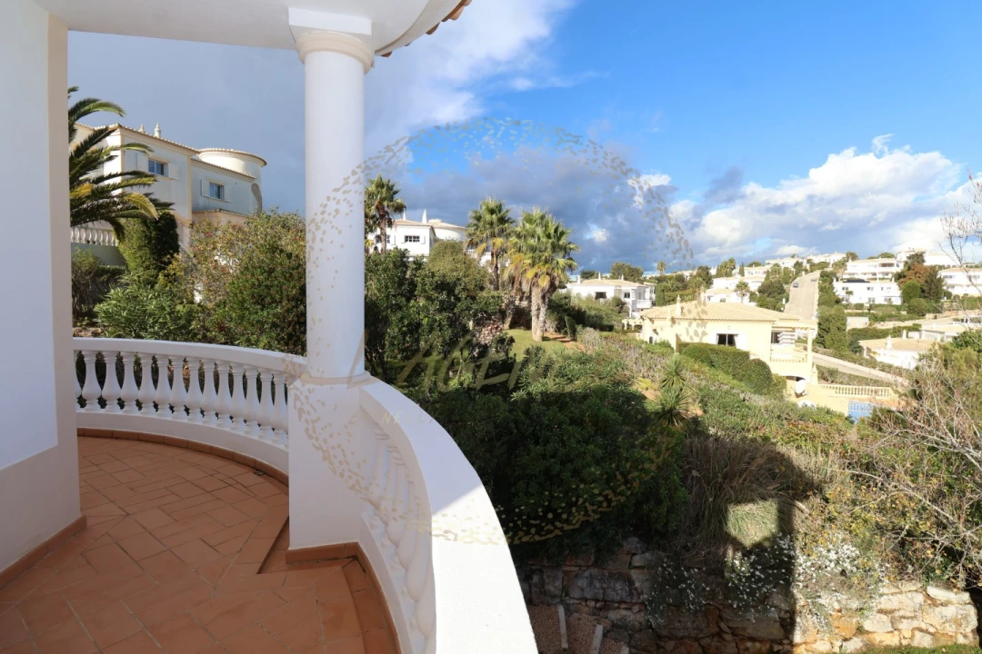 Moradia T4 para Venda em Budens Foto 35