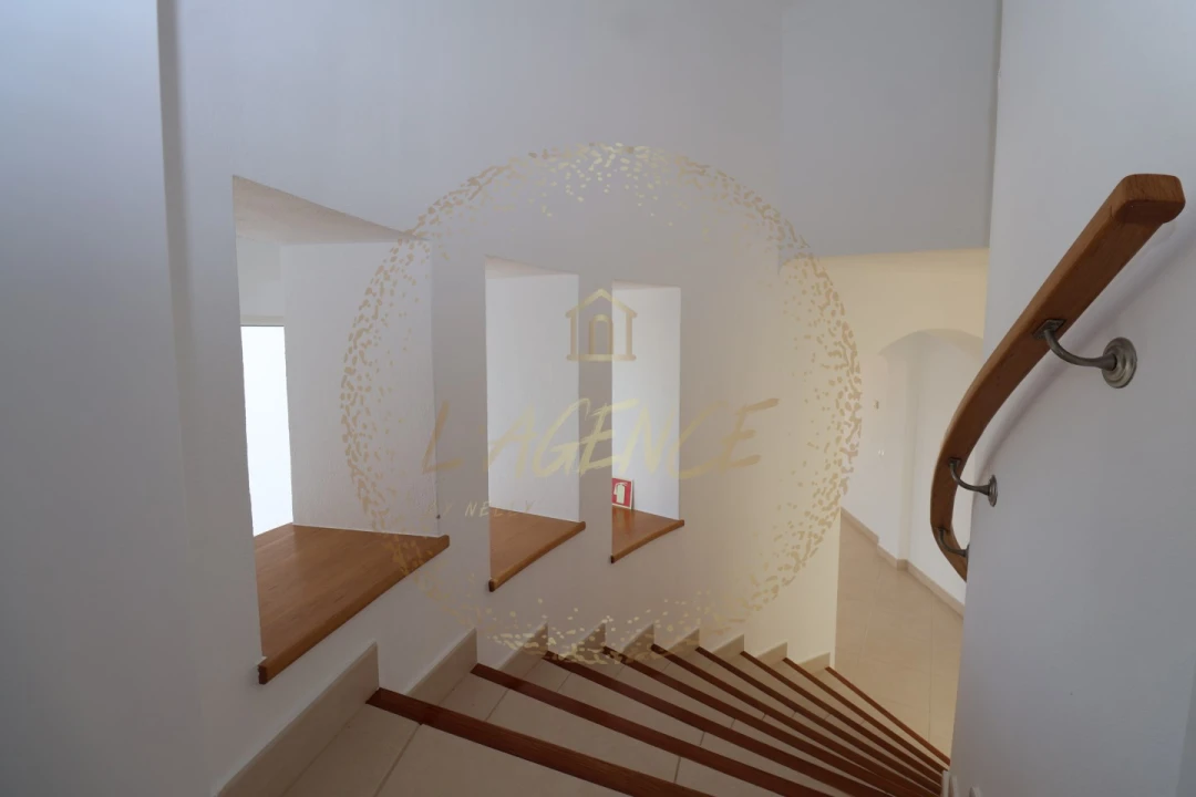 Moradia T4 para Venda em Budens Foto 36