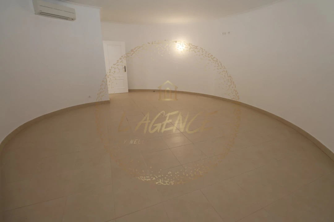 Moradia T4 para Venda em Budens Foto 53