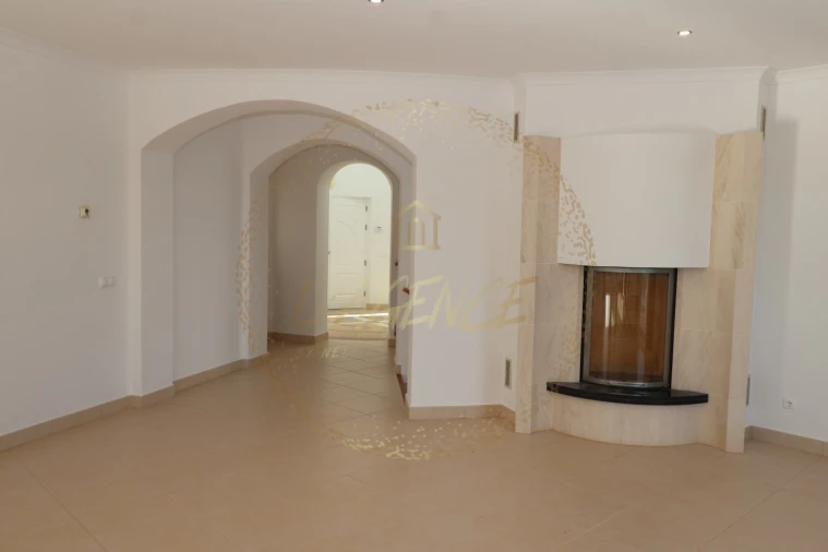 Moradia T4 para Venda em Budens Foto 12