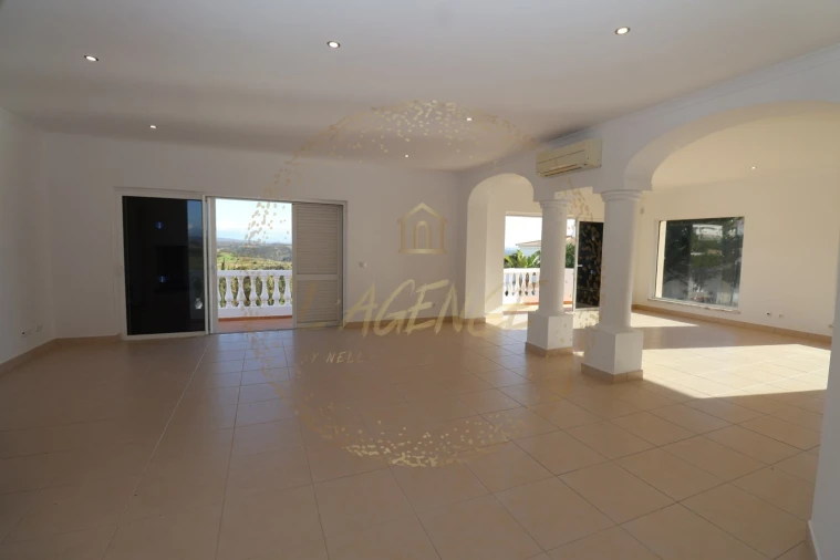 Moradia T4 para Venda em Budens Foto 10