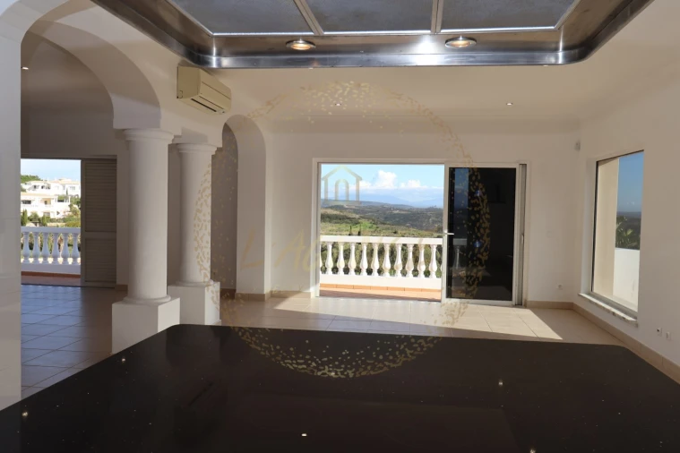 Moradia T4 para Venda em Budens Foto 18