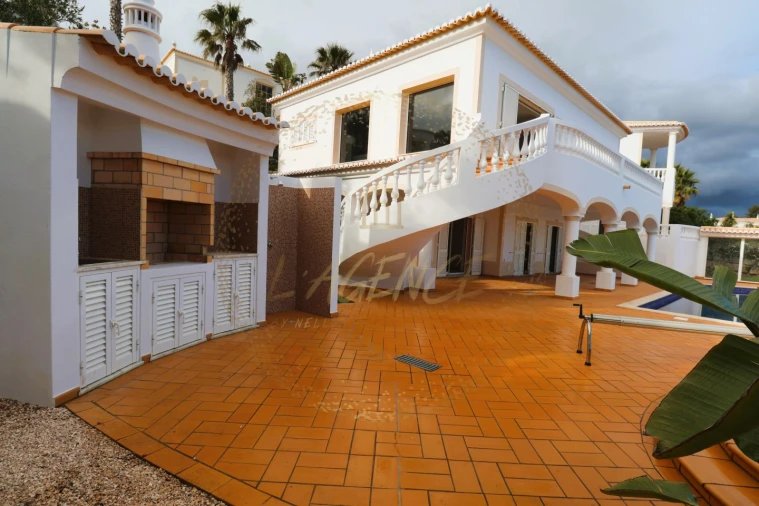 Moradia T4 para Venda em Budens Foto 55