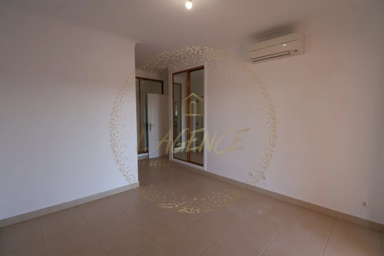 Moradia T4 para Venda em Budens Foto 50