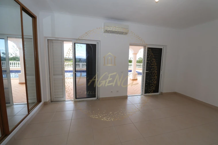 Moradia T4 para Venda em Budens Foto 43