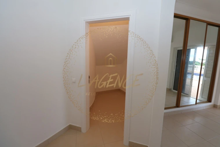 Moradia T4 para Venda em Budens Foto 45