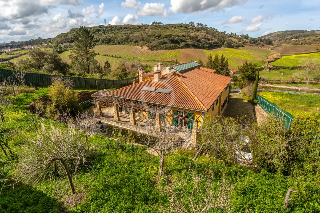 Moradia T4 para Venda em Sobral de Monte Agraço Foto 4