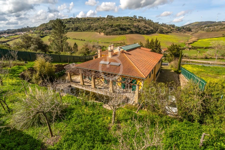 Moradia T4 para Venda em Sobral de Monte Agraço Foto 4