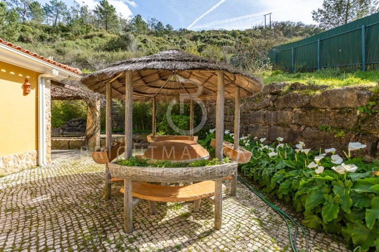 Moradia T4 para Venda em Sobral de Monte Agraço Foto 22