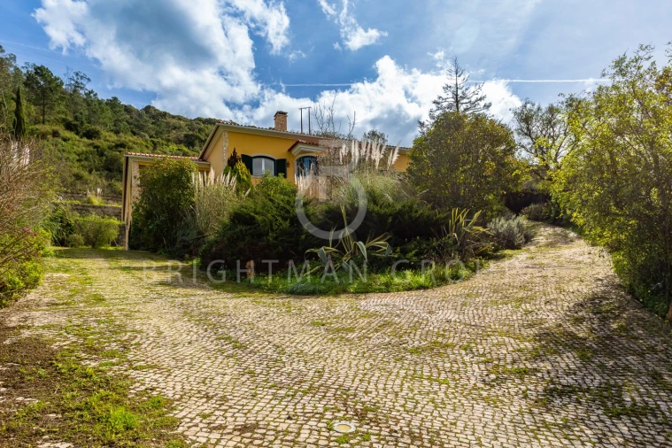 Moradia T4 para Venda em Sobral de Monte Agraço Foto 25