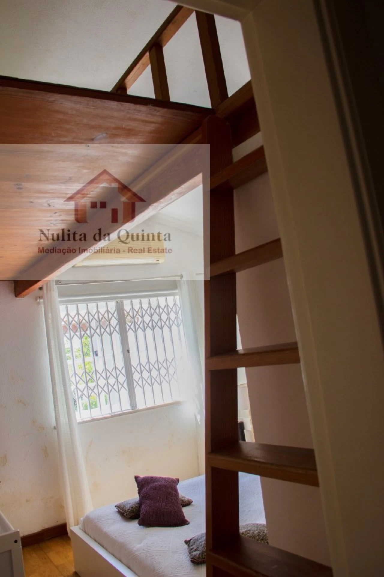 Moradia T3 para Venda em Ferreiras Foto 32
