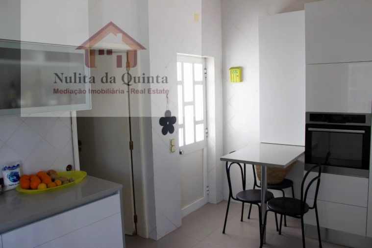 Moradia T3 para Venda em Ferreiras Foto 14