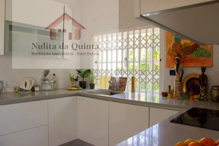 Moradia T3 para Venda em Ferreiras Foto 15