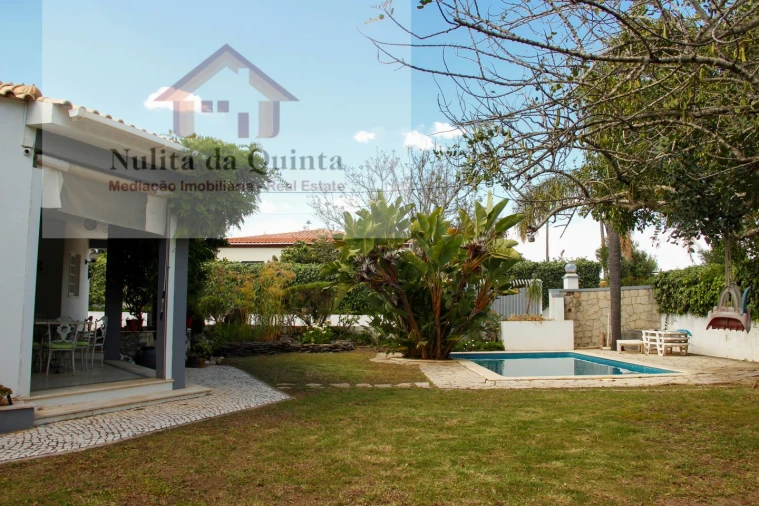 Moradia T3 para Venda em Ferreiras Foto 52