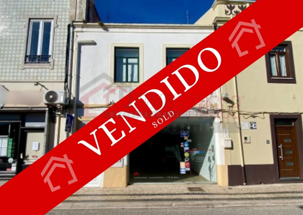 Prédio para Venda em Peniche Foto 1