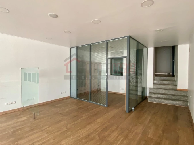 Prédio para Venda em Peniche Foto 7