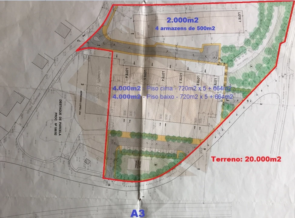 Terreno Comércio / Armazém para Venda em Carreira e Refojos de Riba de Ave Foto 3