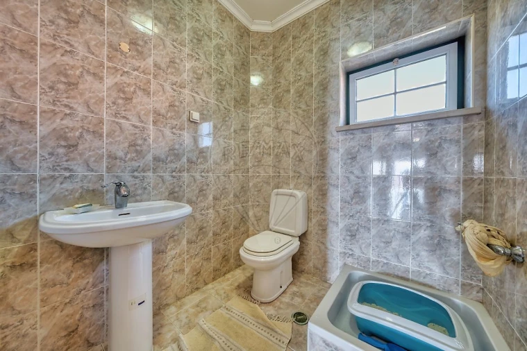 Moradia T4 para Venda em Azambuja Foto 16