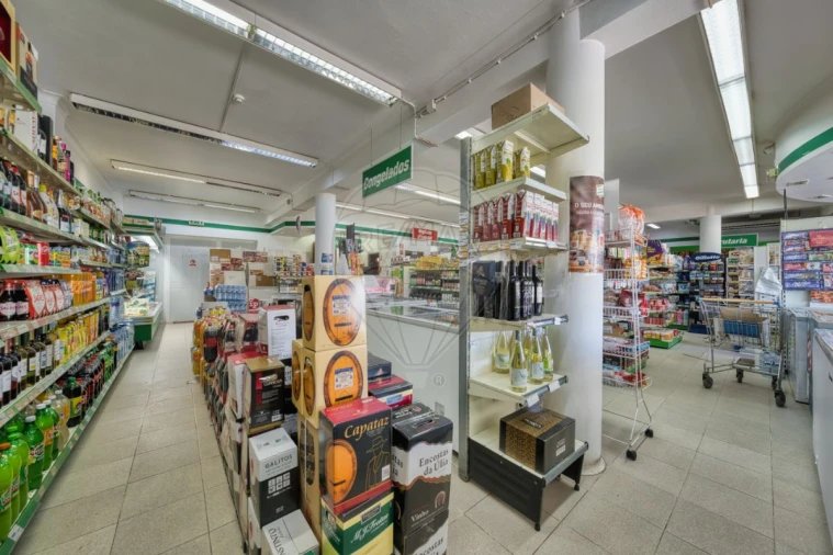 Moradia T4 para Venda em Azambuja Foto 33