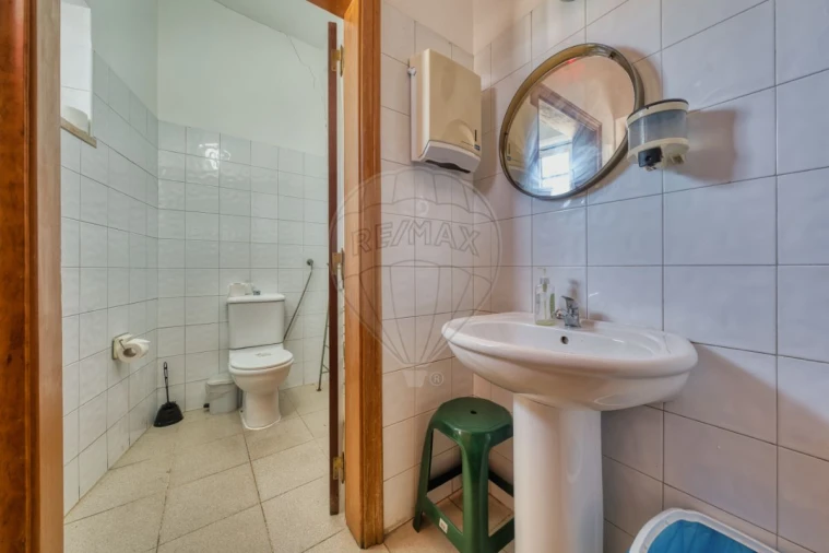 Moradia T4 para Venda em Azambuja Foto 37