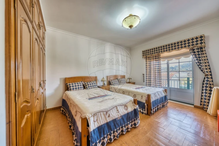 Moradia T4 para Venda em Azambuja Foto 13