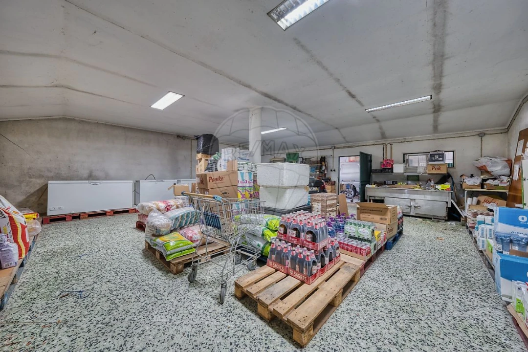 Moradia T4 para Venda em Azambuja Foto 39