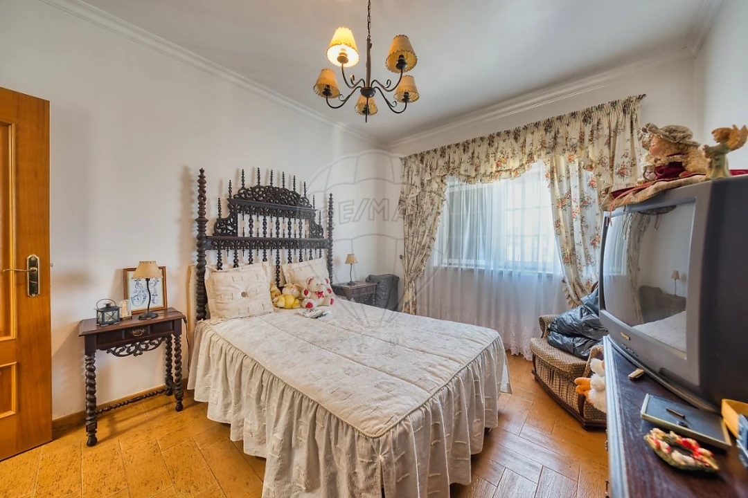 Moradia T4 para Venda em Azambuja Foto 15