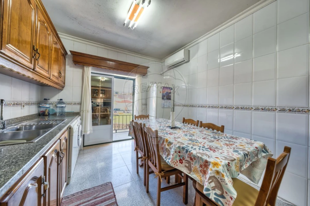 Moradia T4 para Venda em Azambuja Foto 20