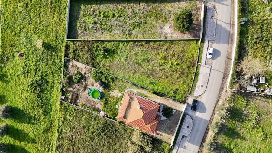 Terreno para Venda em Manique do Intendente, Vila Nova de São Pedro e Maçussa Foto 1